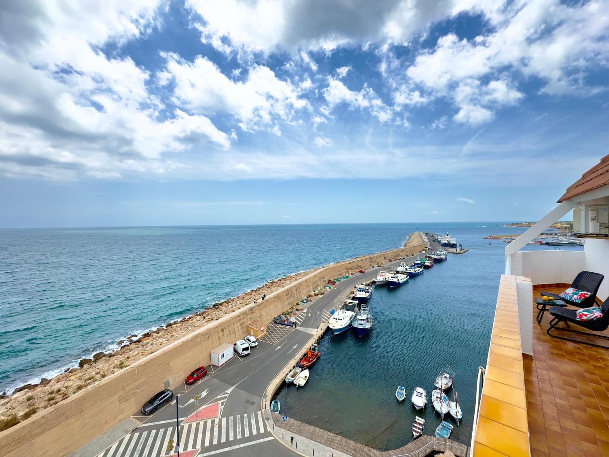 Charming Sea Front 3 Bedroom Apartment - Incredible Views! L'Ametlla de Mar Buitenkant foto