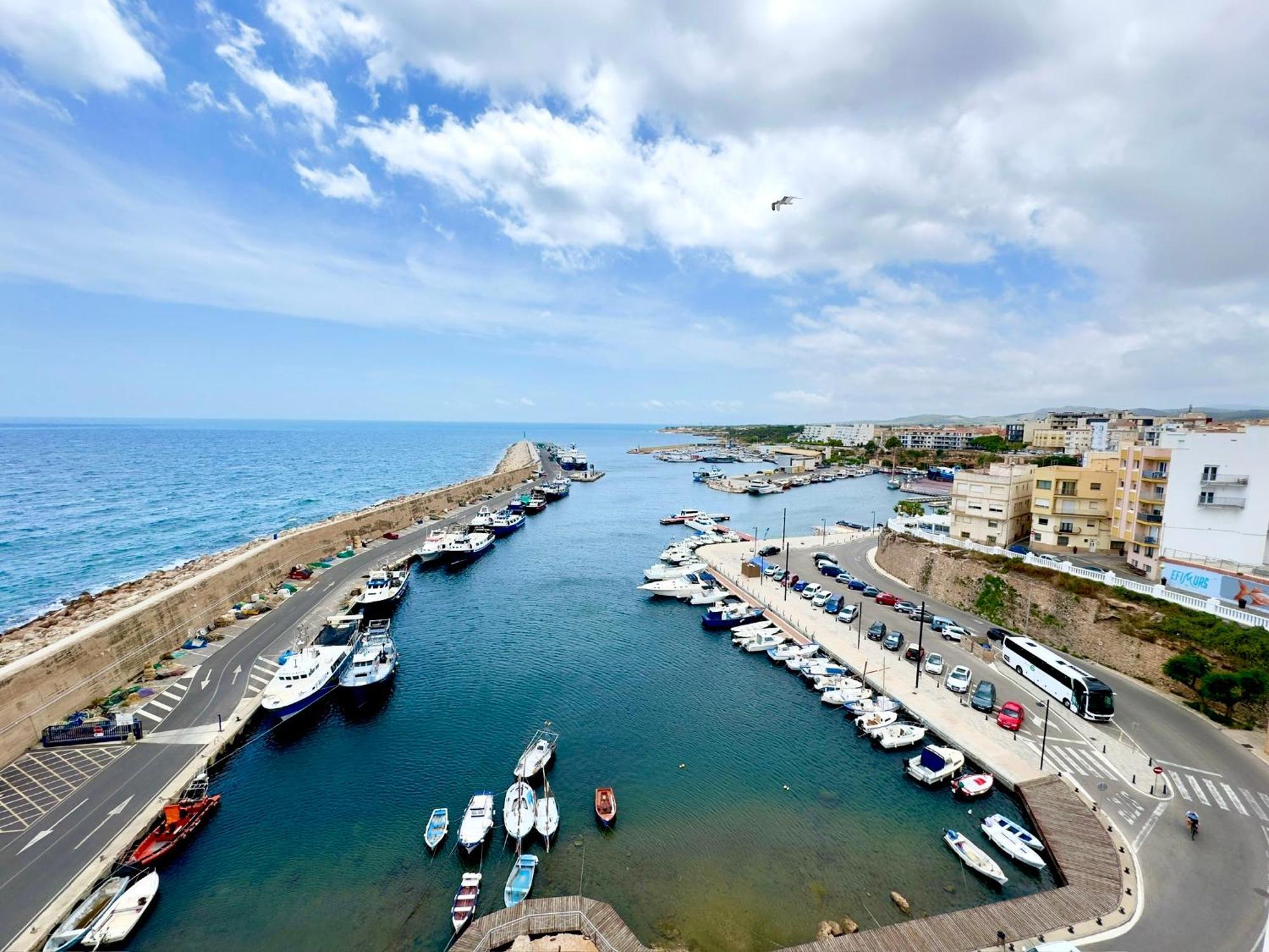 Charming Sea Front 3 Bedroom Apartment - Incredible Views! L'Ametlla de Mar Buitenkant foto